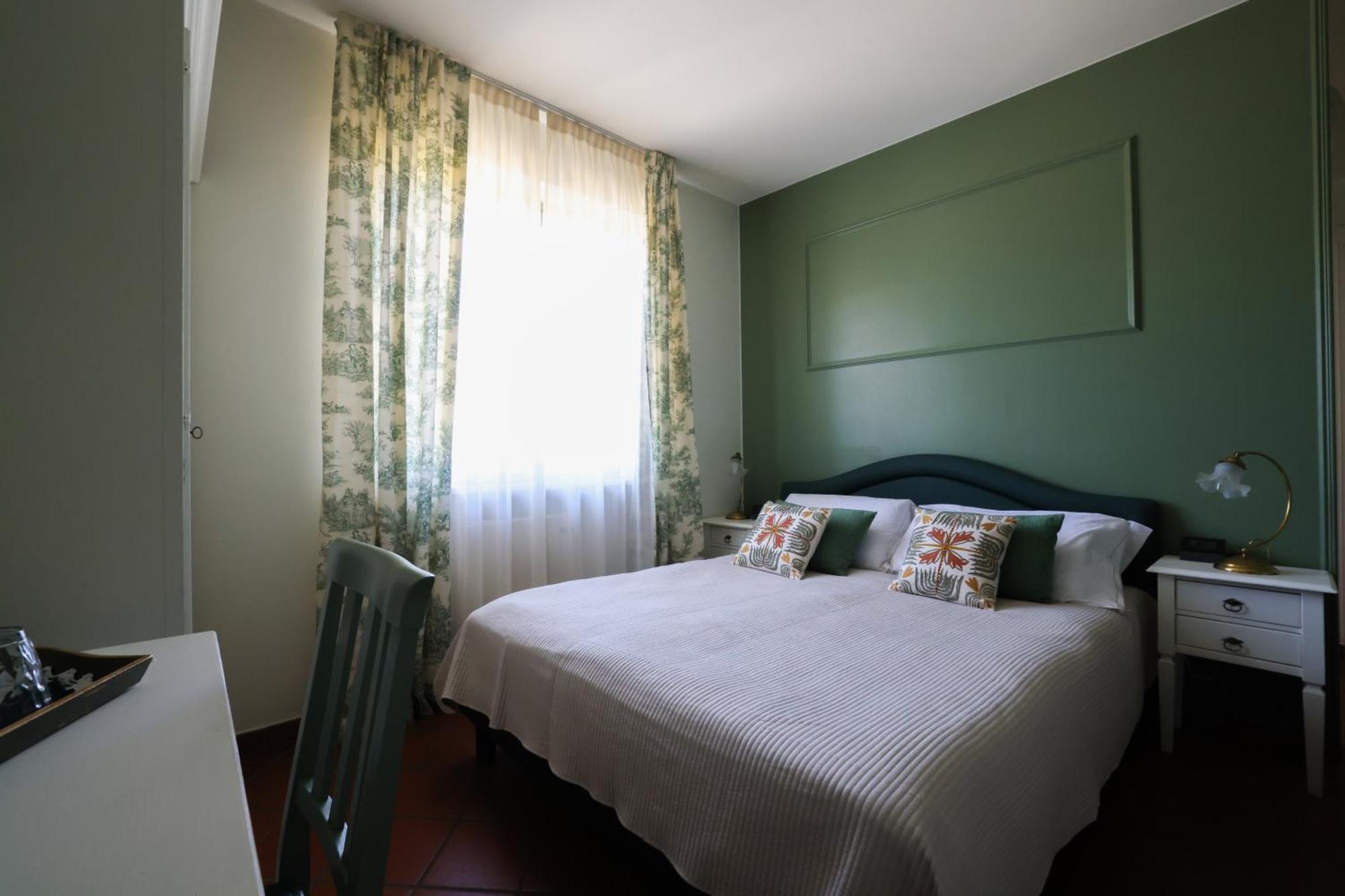 Hotel Florence มาแนร์บา เดล การ์ดา ภายนอก รูปภาพ