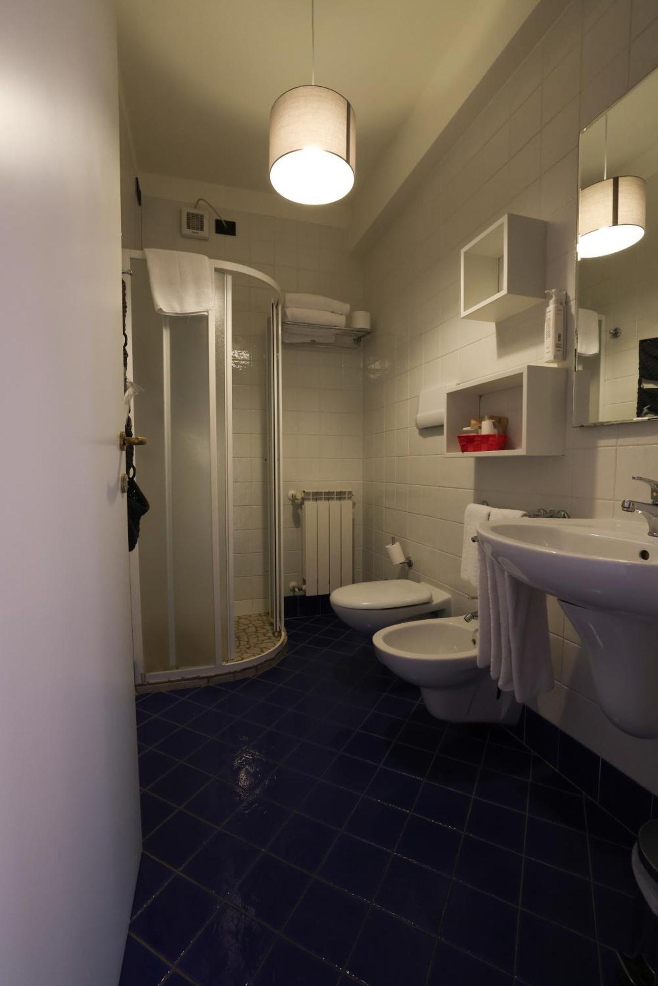Hotel Florence มาแนร์บา เดล การ์ดา ภายนอก รูปภาพ